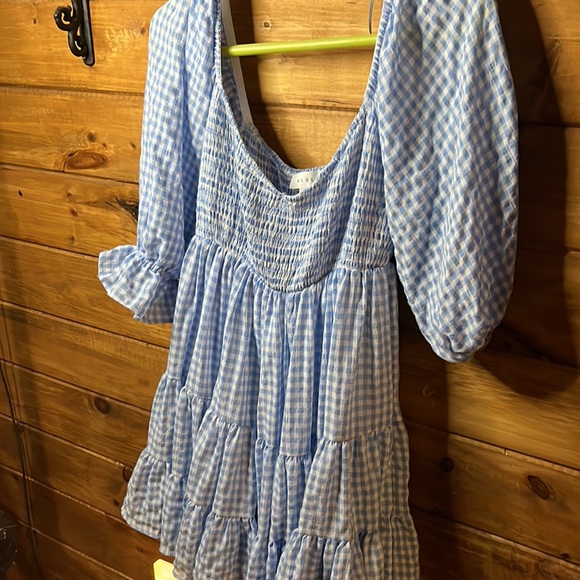 Off shoulder bell sleeve dress - Picture 3 of 4